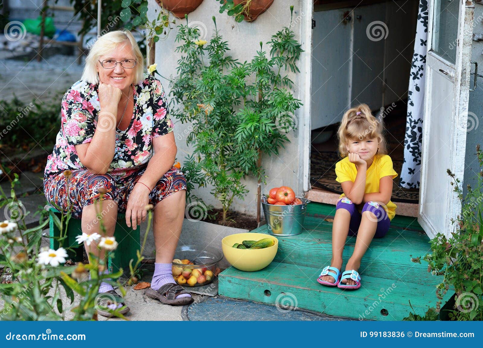 эротика бабушек и малолеток фото 118