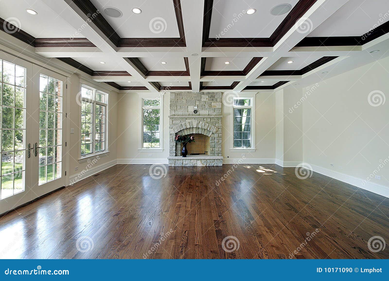 Wohnzimmer Im Neubauhaus Stockfoto Bild Von Einrichtungen 10171090