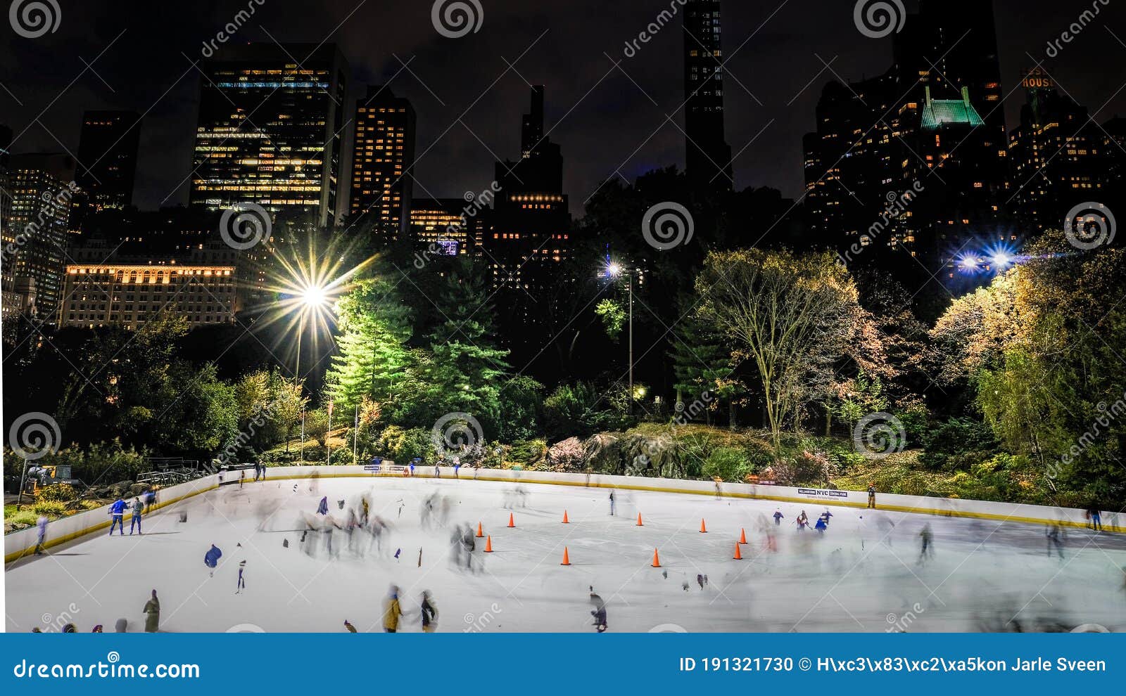 Wollman Rink, Central Park, New York City At Night Stock Photo ...