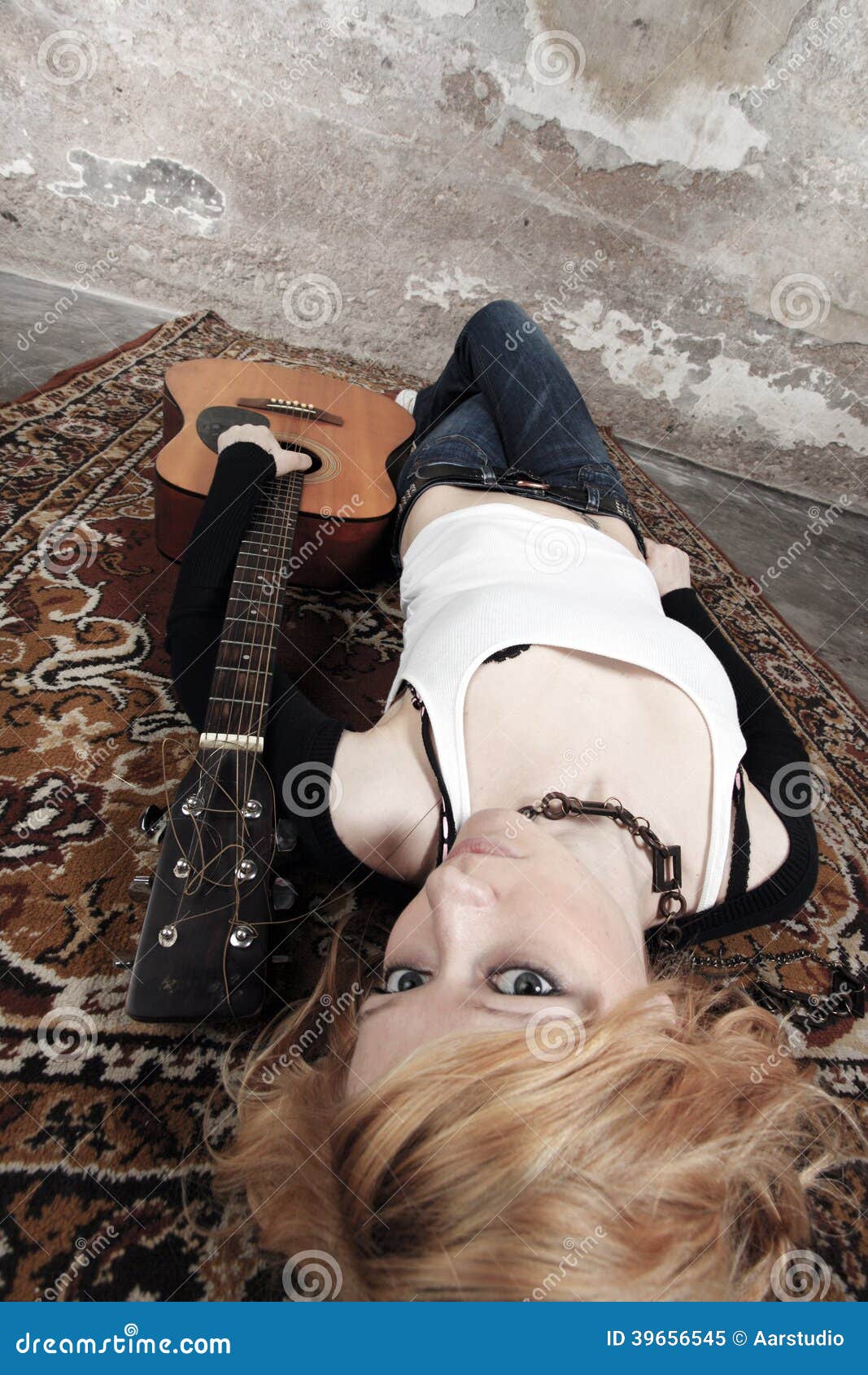 Woman with a Acoustic Guitar Stock Image - Image of curves, artist