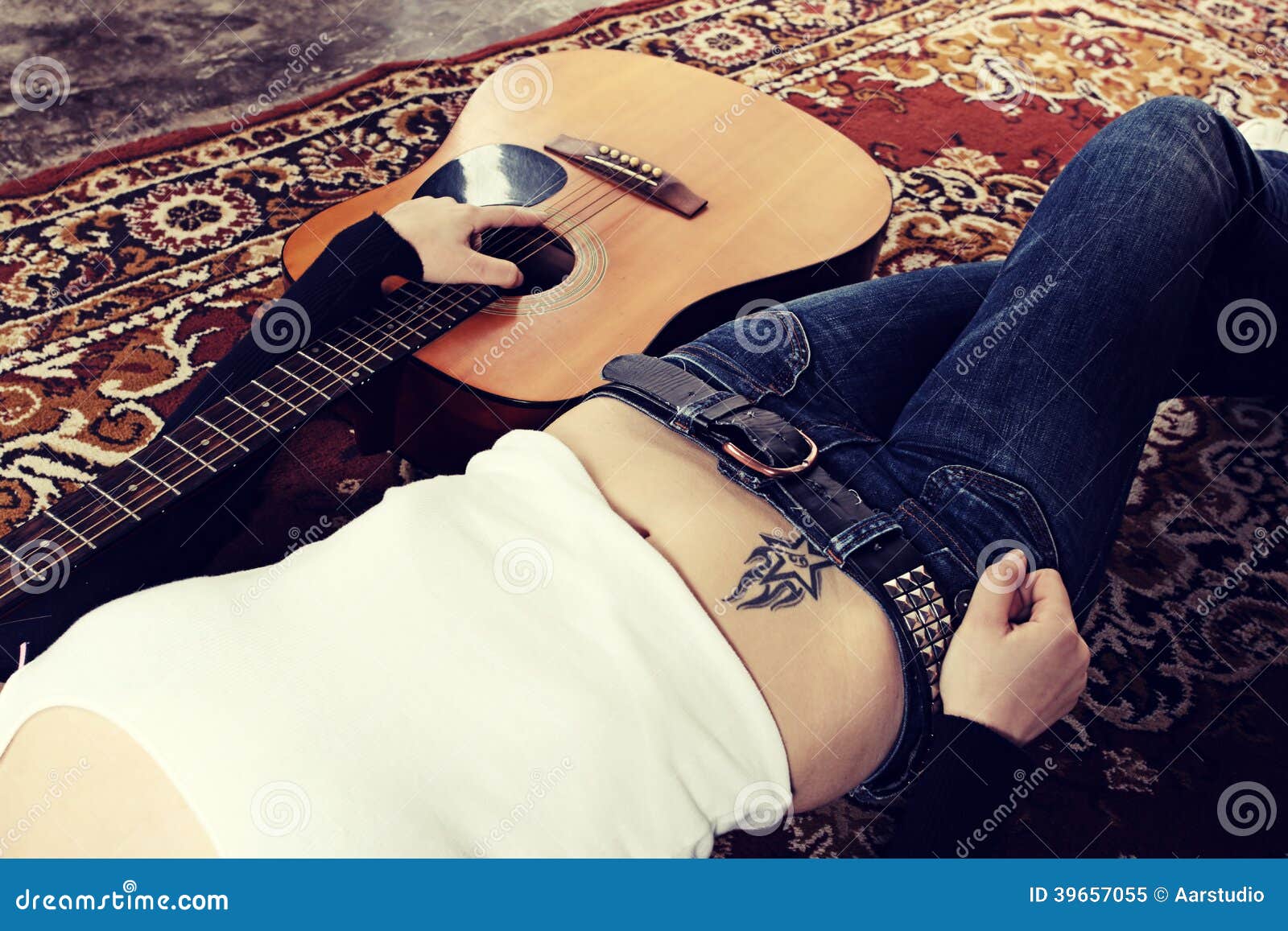 Woman with a Acoustic Guitar Stock Image - Image of people, eyes: 39657055