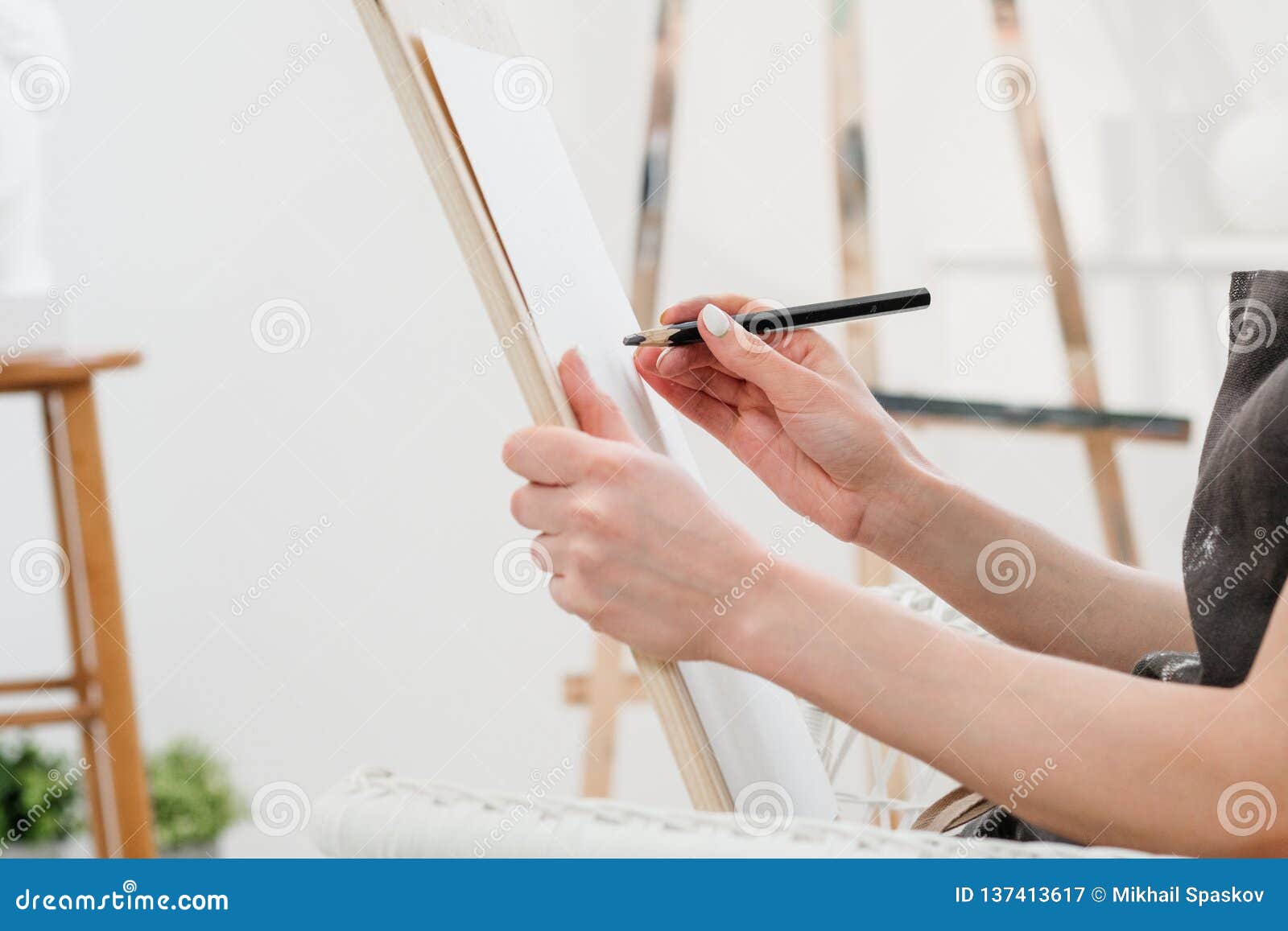 413 Giant Pencil Stock Photos - Free & Royalty-Free Stock Photos from  Dreamstime