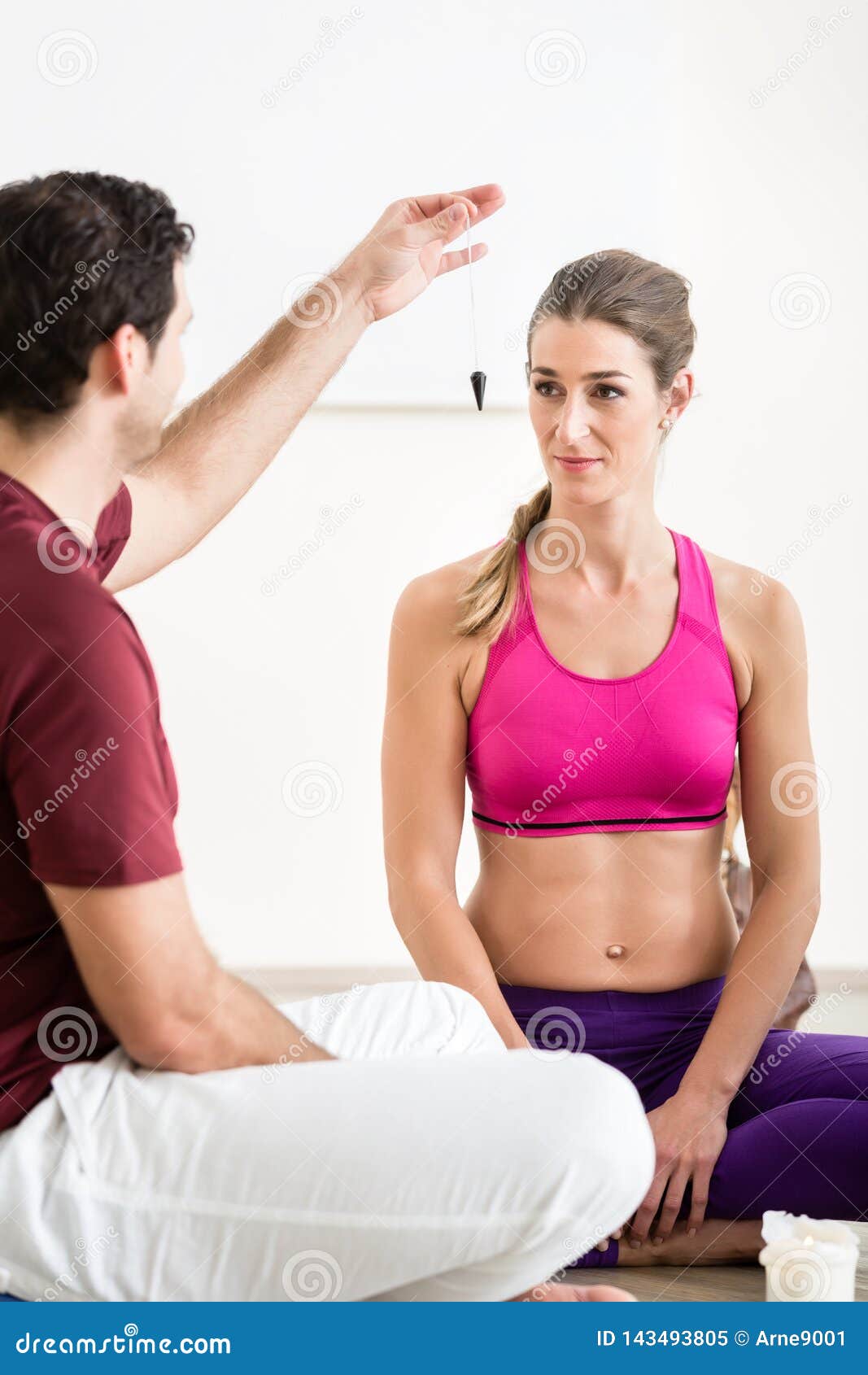 Instructor Hypnotizing Woman with Pendulum Tool Stock Photo - Image of  caucasian, instructor: 130387288