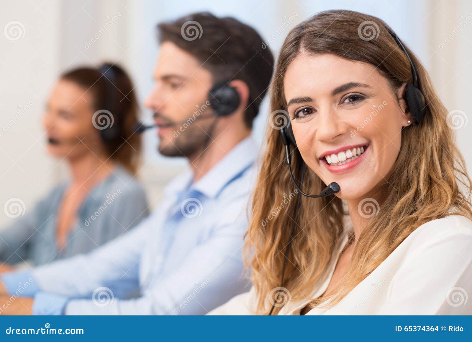 woman at call centre