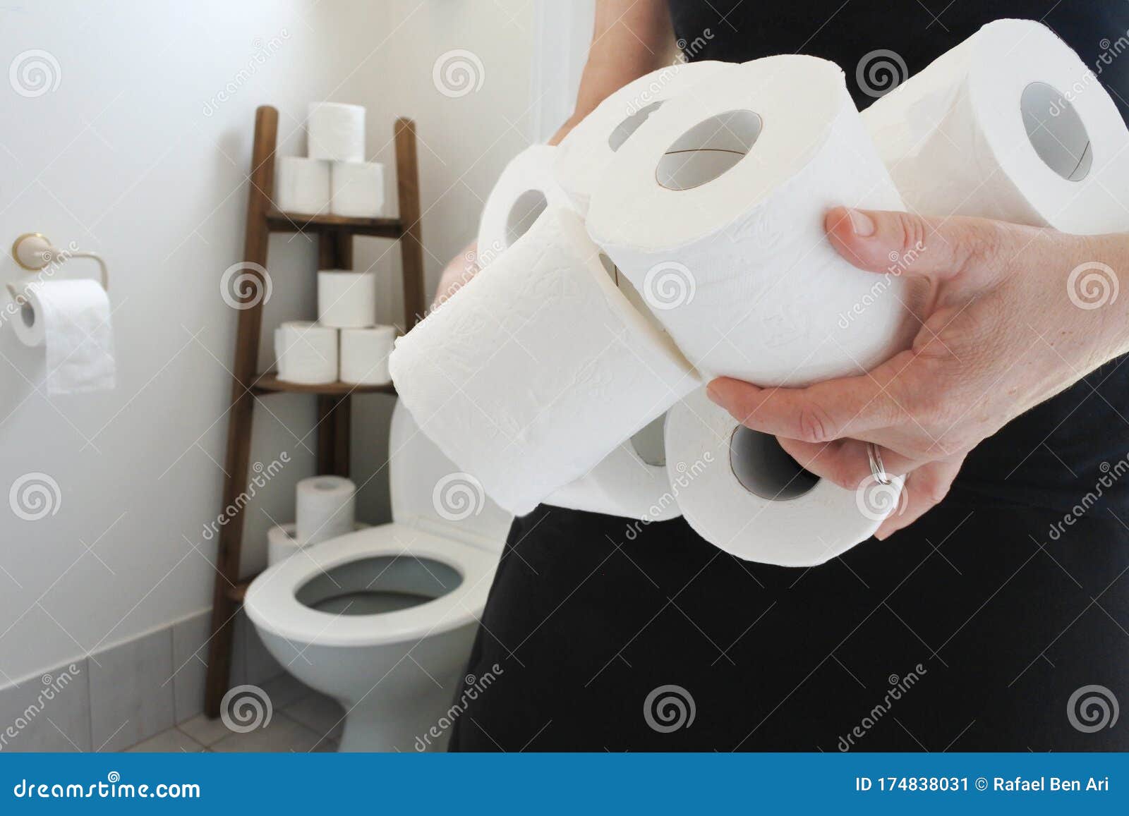417 Woman Need Toilet Stock Photos - Free & Royalty-Free Stock Photos from  Dreamstime