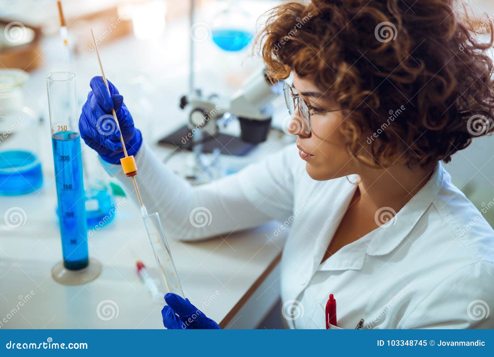 224 Forensic Hair Stock Photos - Free & Royalty-Free Stock Photos from  Dreamstime
