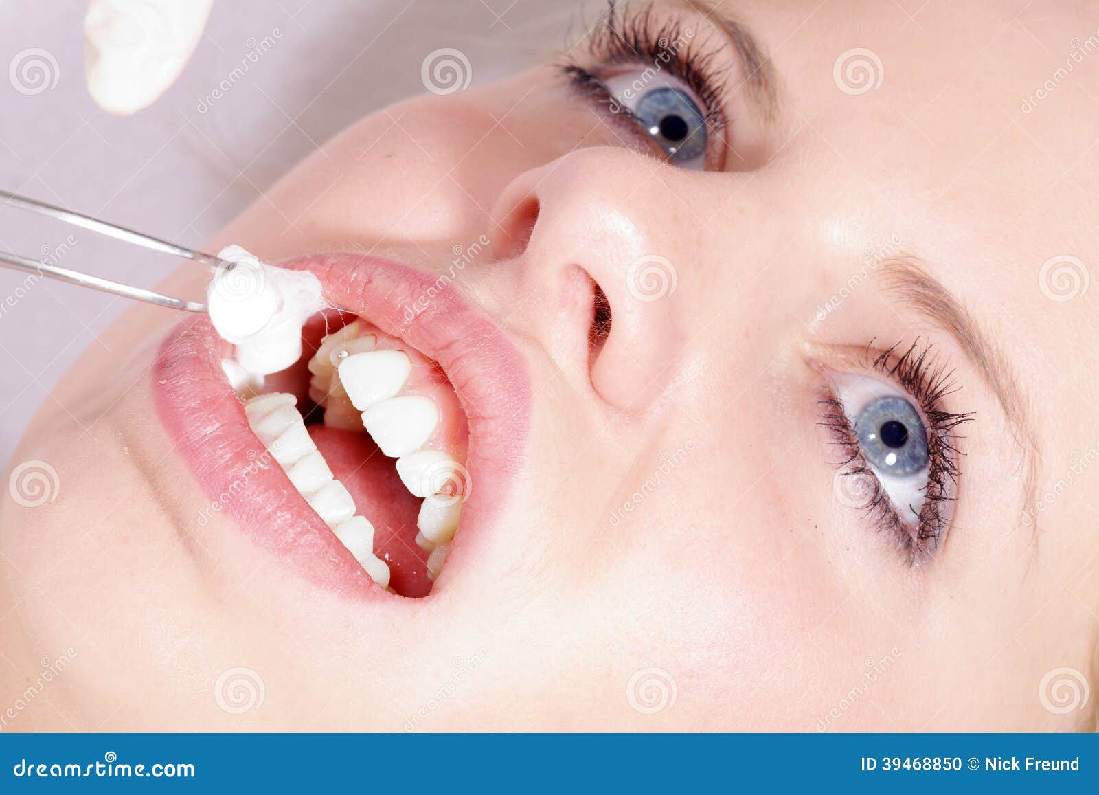 woman at the dentist visit