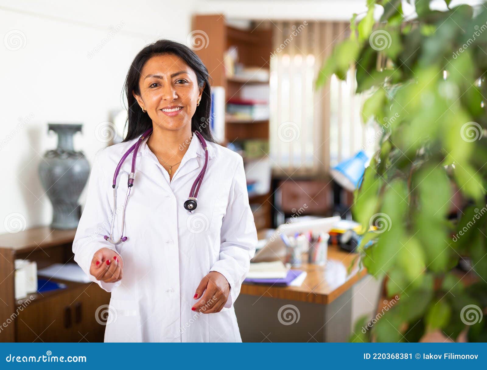 Woman Doctor Wear White Medical Uniform and Stethoscope Look at Camera ...