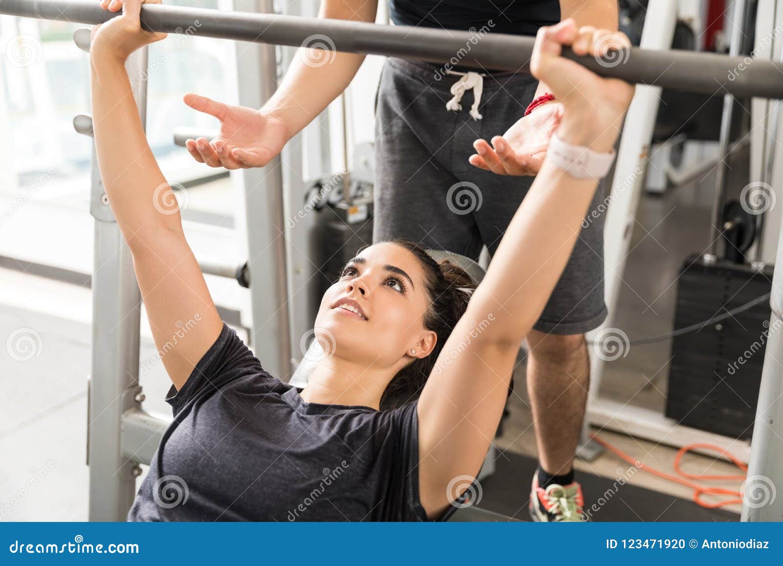 8,508 Chest Press Woman Royalty-Free Photos and Stock Images