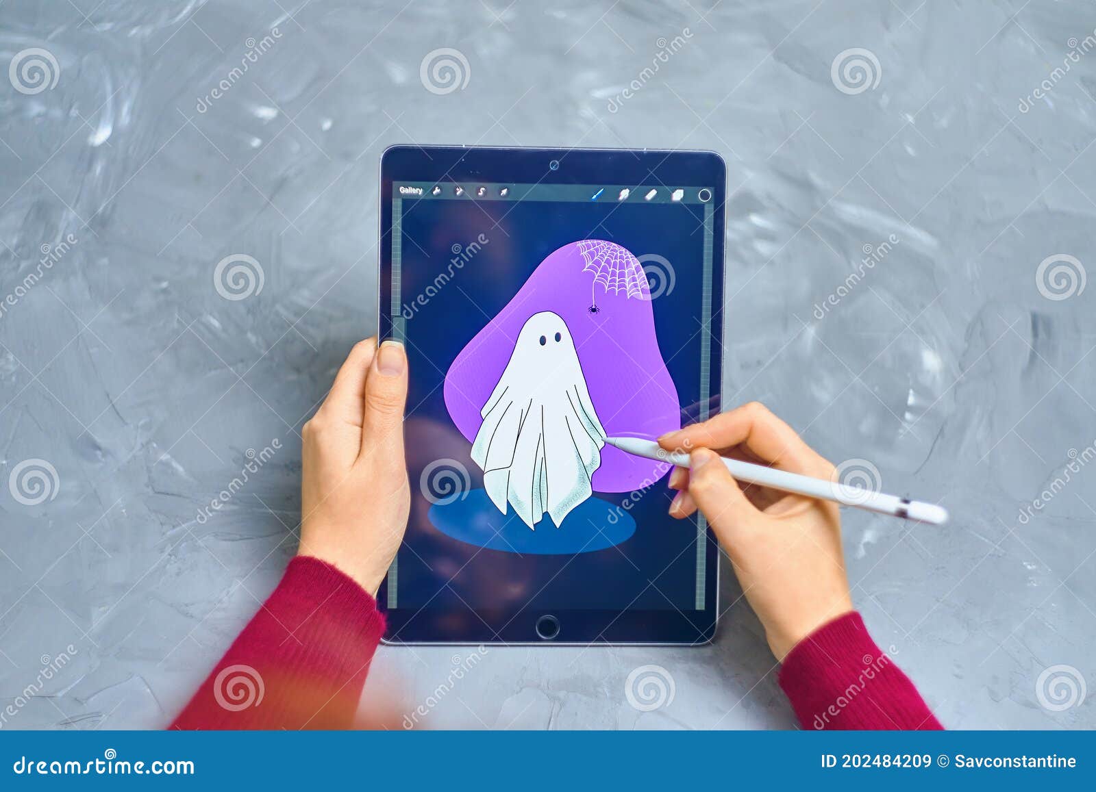Woman Draws On Ipad Editorial Stock Image Image Of Artist