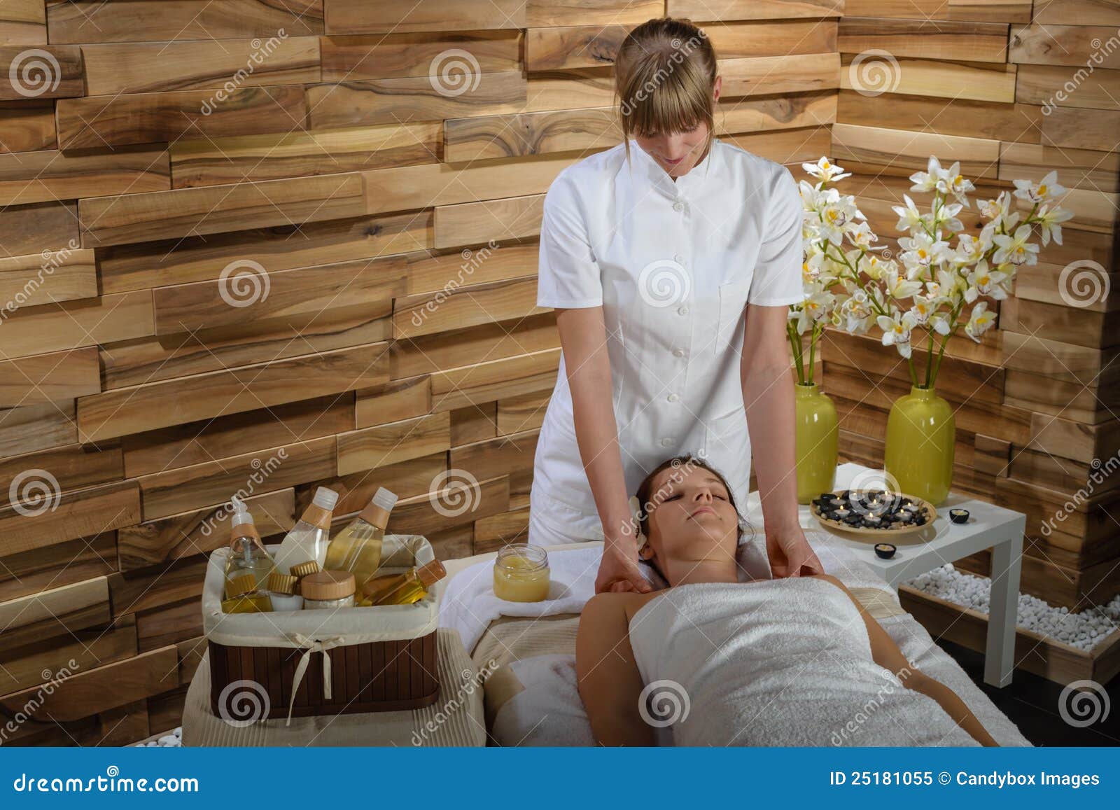 76,400+ Luxury Spa Massage Stock Photos, Pictures & Royalty-Free