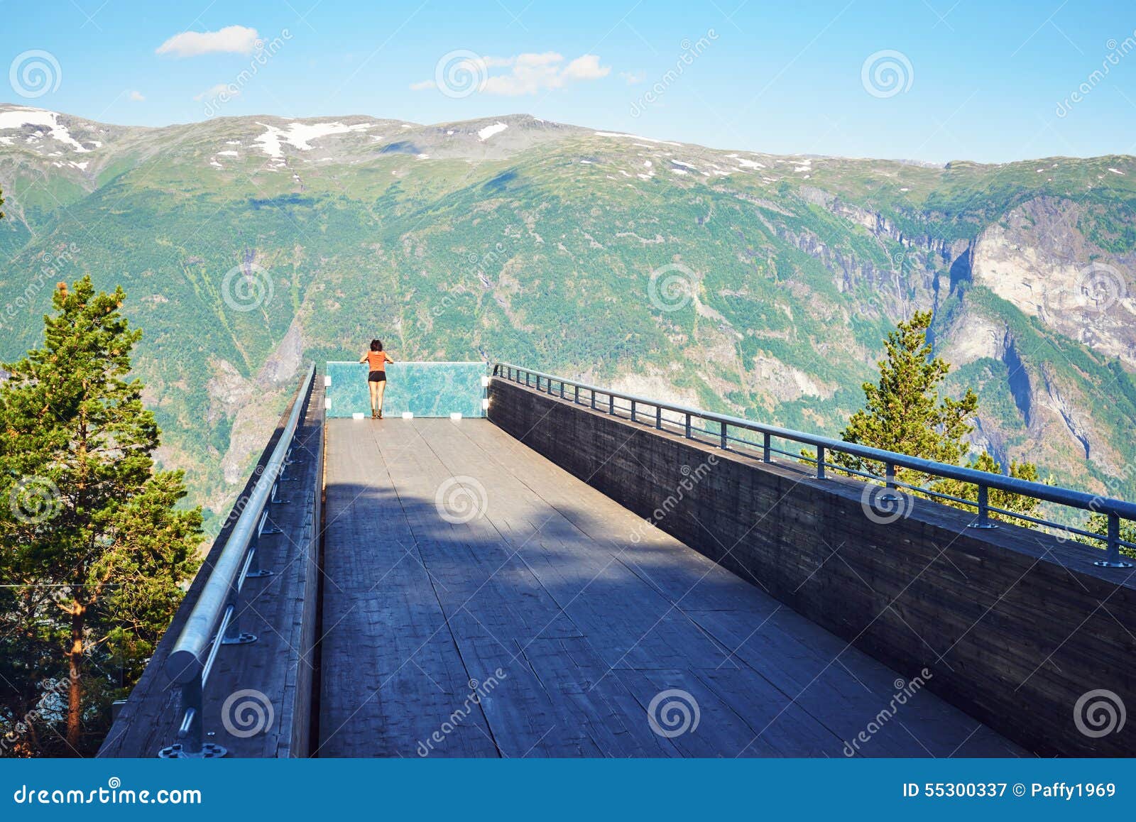 woman enjoying scenics from stegastein viewpoint