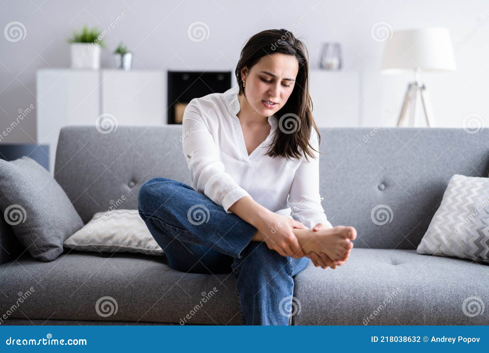 woman feet callus and injured foot
