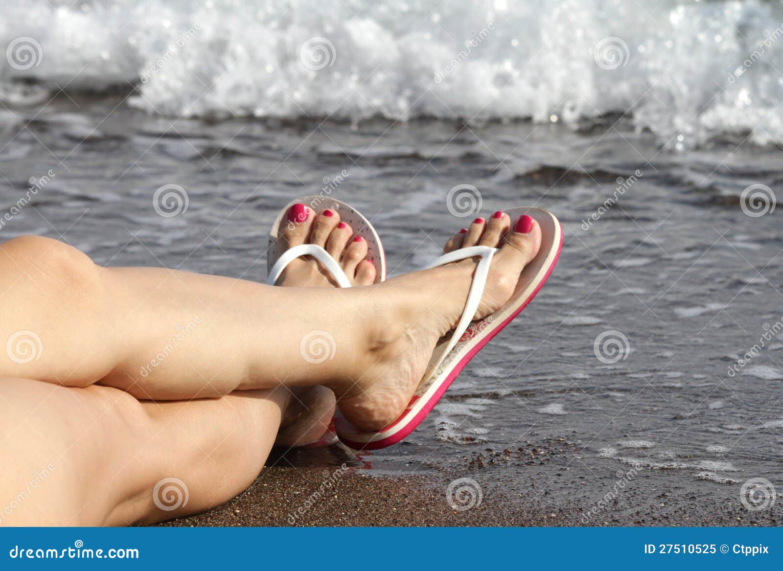     photos of  women beach flip flop