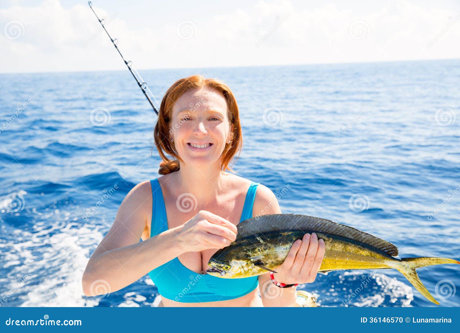 Woman Fishing Dorado Mahi-mahi Fish Happy Catch Stock Photo - Image of  foam, nature: 36146570