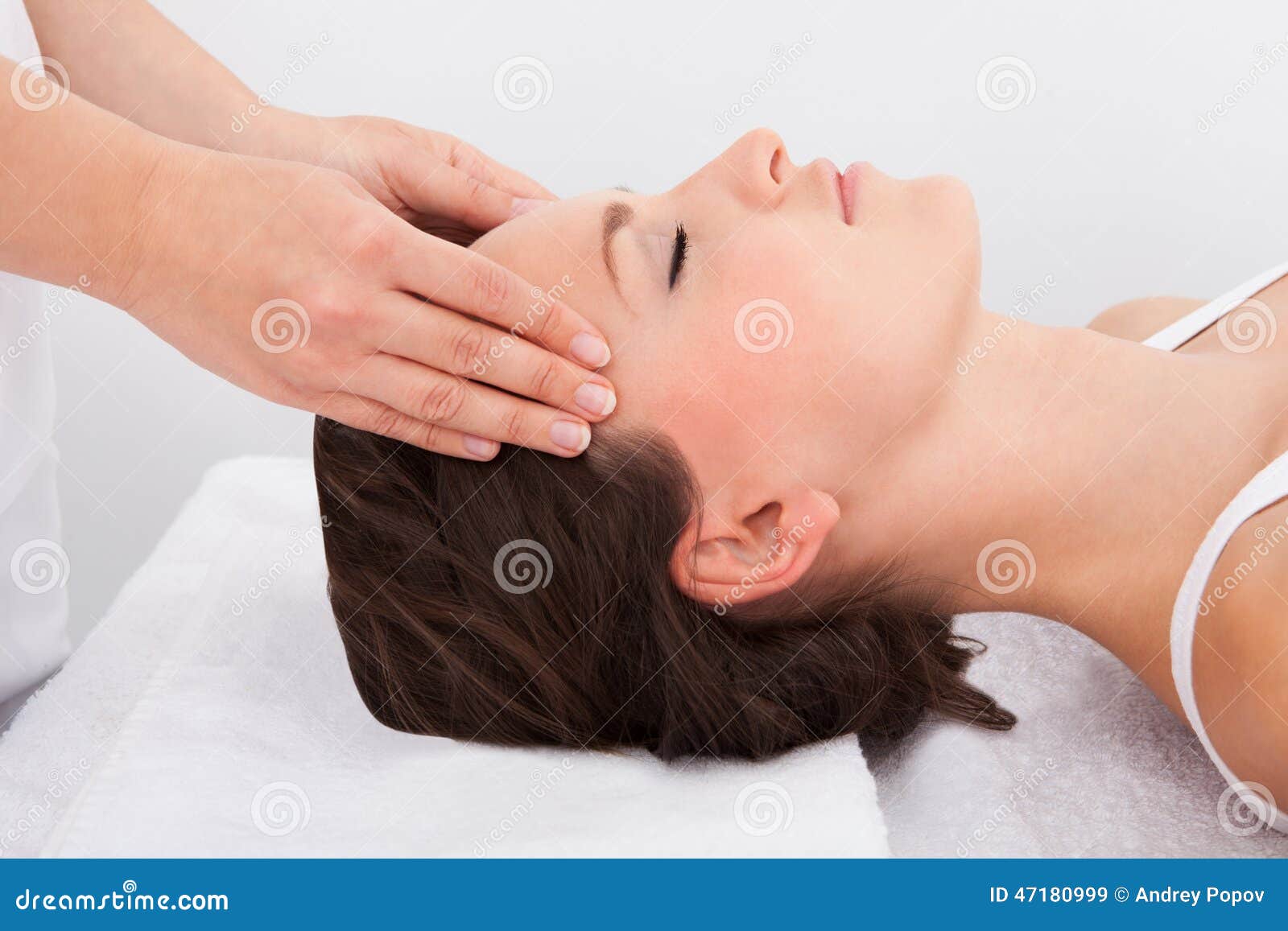 Woman Getting Massage Treatment Stock Image Image Of Lady Care 47180999