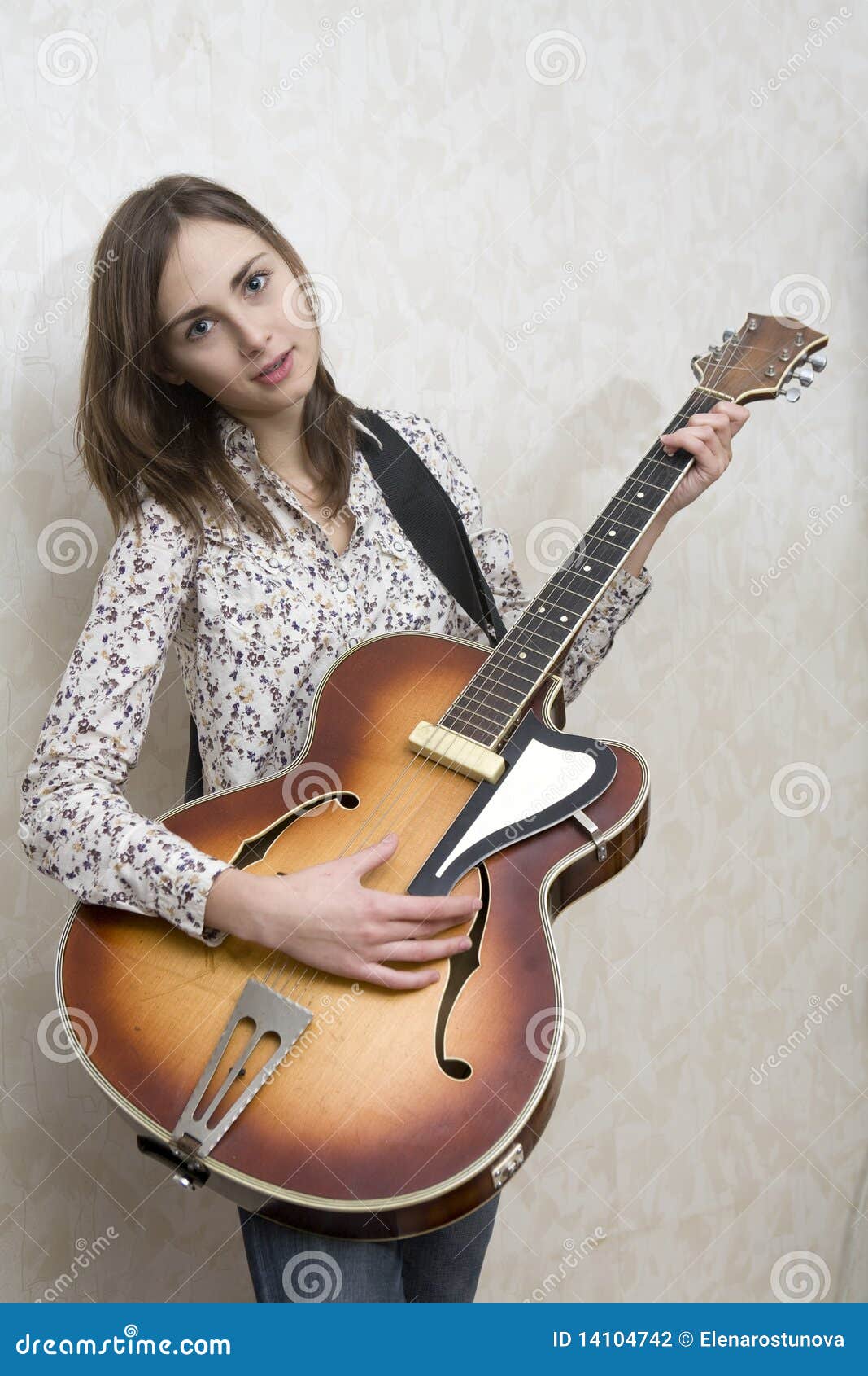 Woman guitarist stock photo. Image of concert, player 14104742