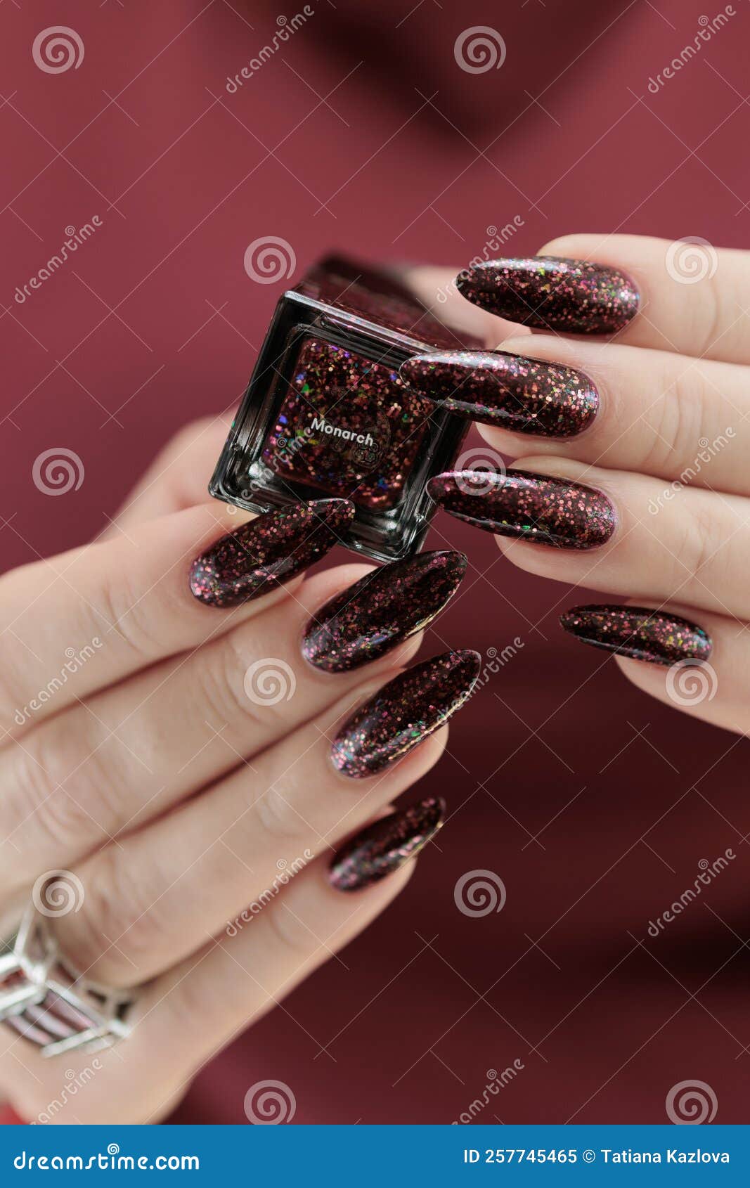 ILNP Dear Santa - Deep Burgundy Duochrome Nail Polish | Red sparkle nails,  Burgundy acrylic nails, Nail colors