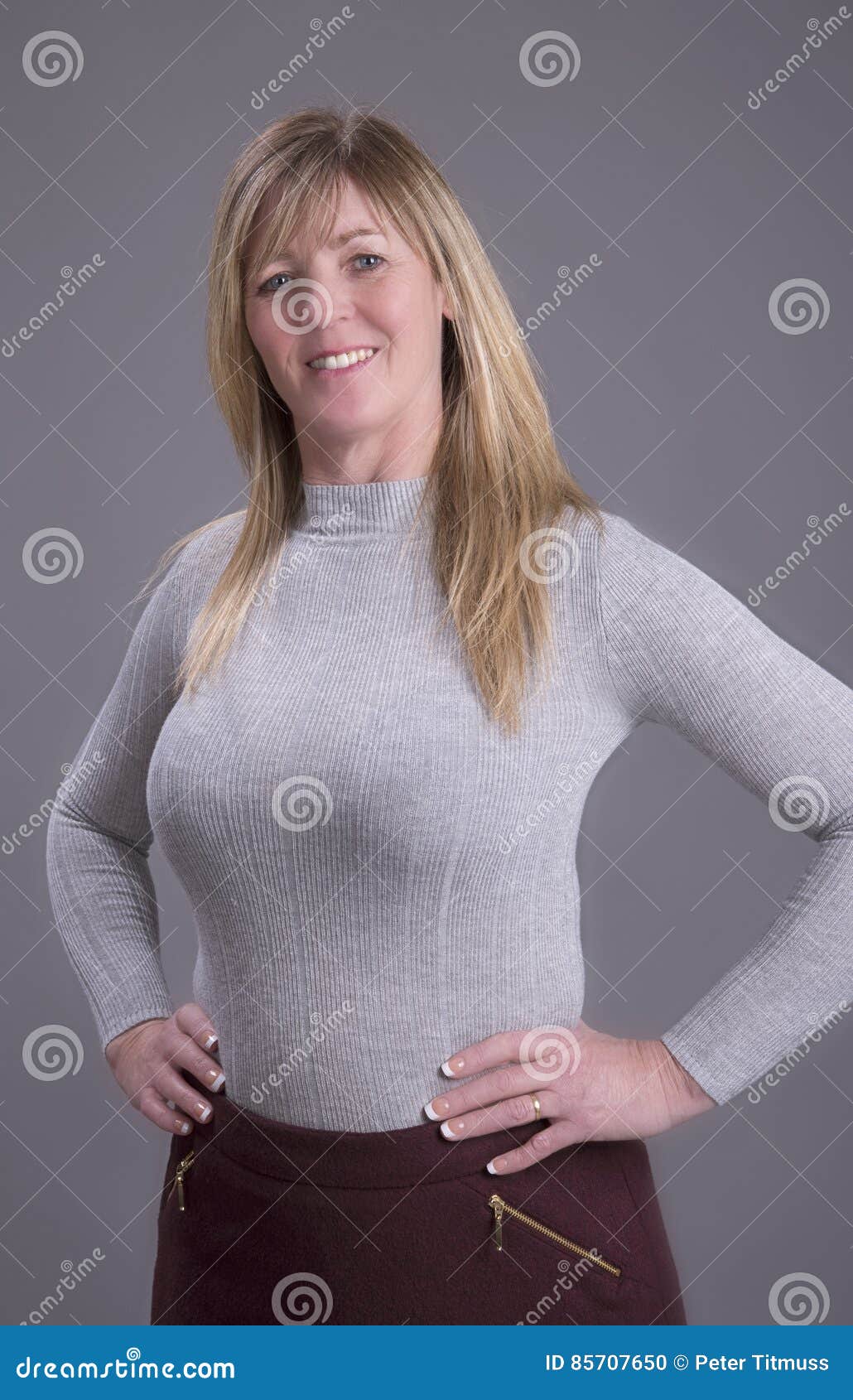 Collection Of Busty Women In Tight Sweaters Gallery