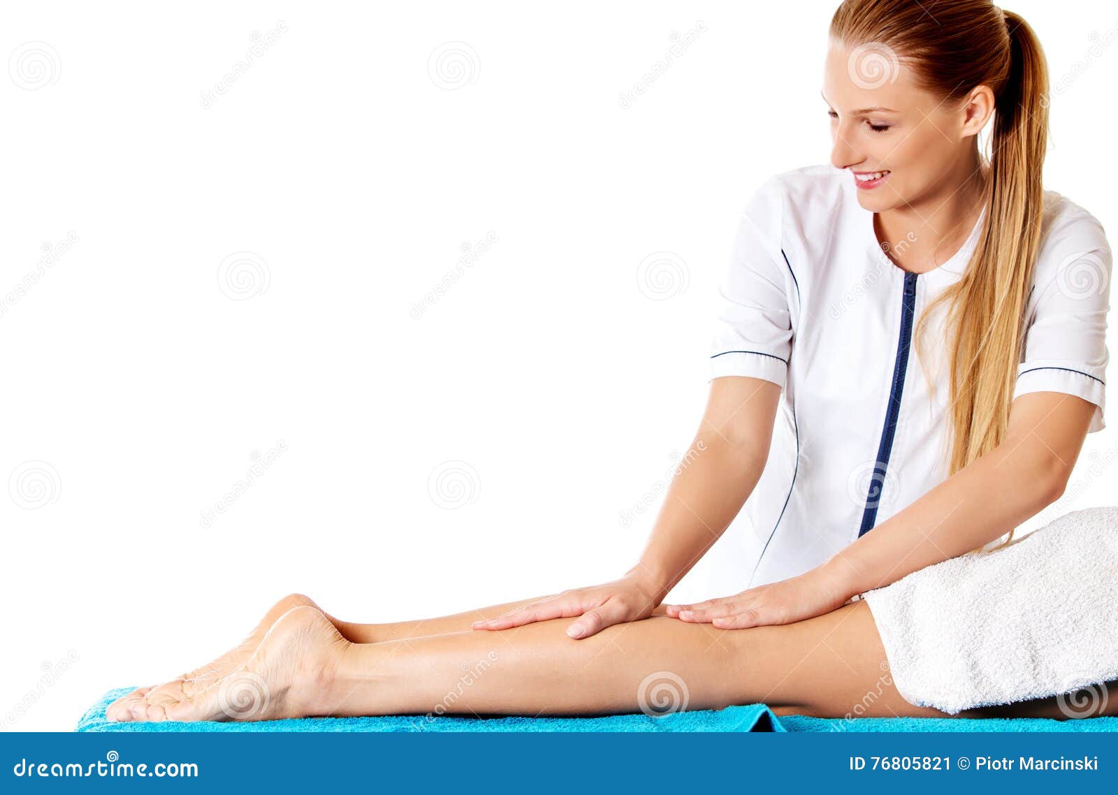 Woman Having Massage Of Body In The Spa Salon Beauty Treatment Concept Stock Image Image Of