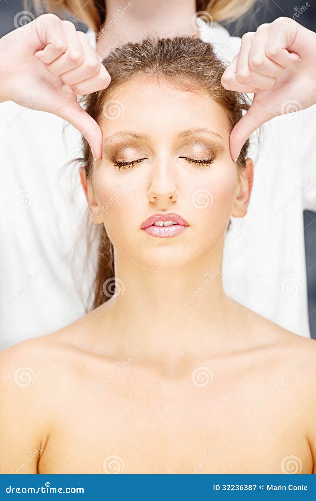 Woman on head massage stock image. Image of treatment 32236387