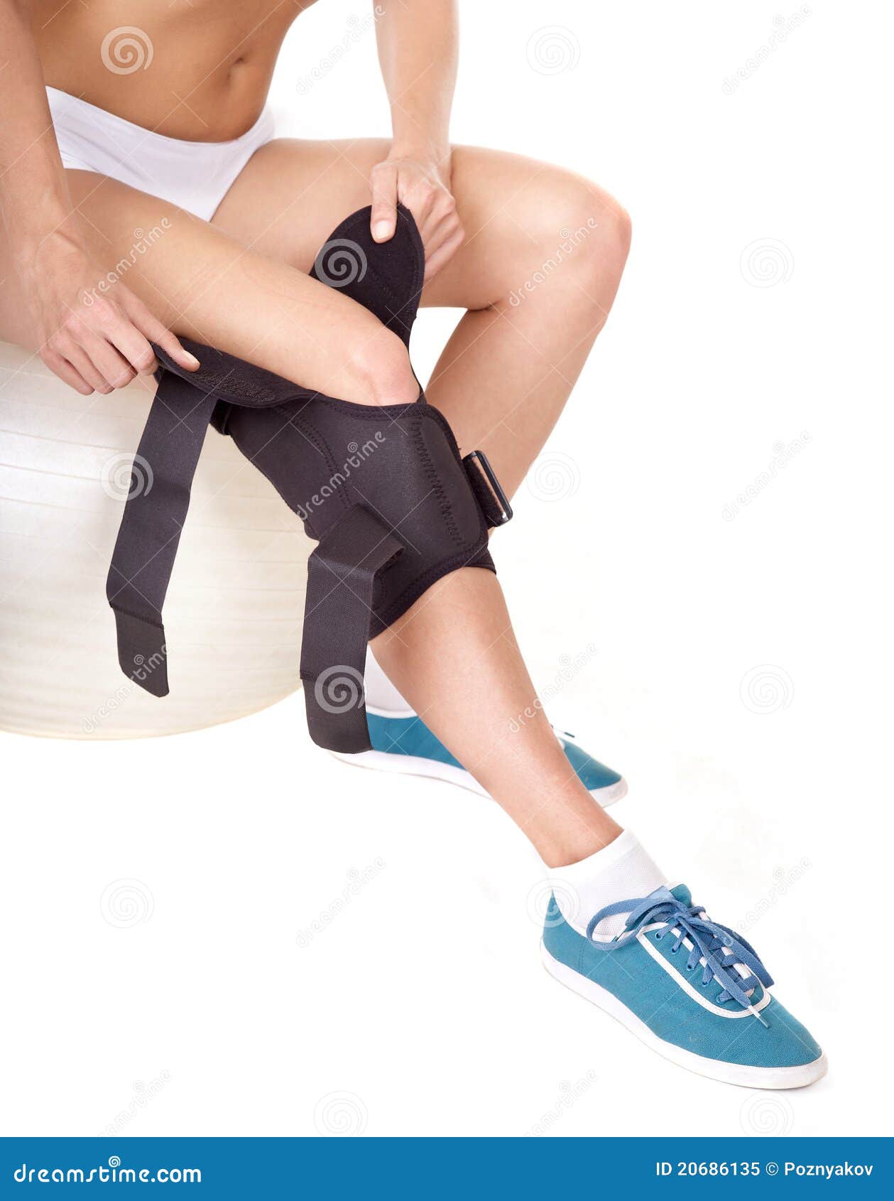 Woman with knee brace. stock image. Image of rehabilitation 20686135