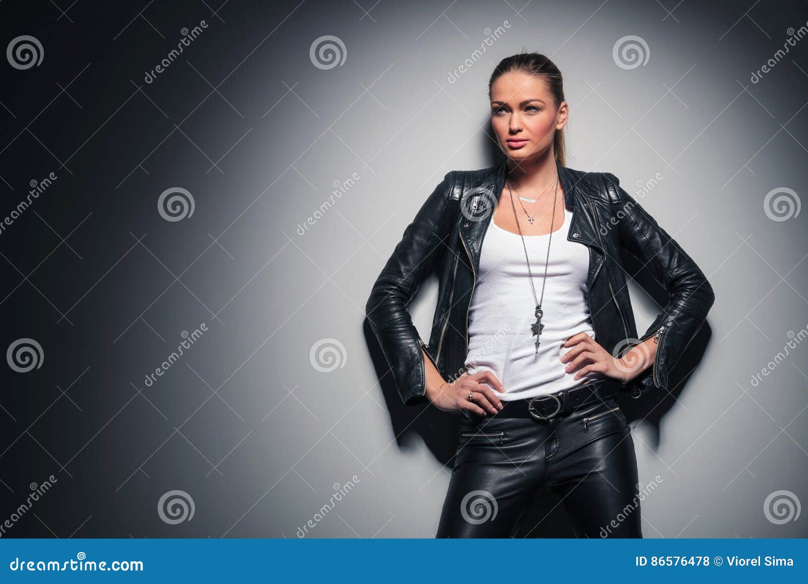 2,604 Woman Neck Side Stock Photos - Free & Royalty-Free Stock Photos from  Dreamstime