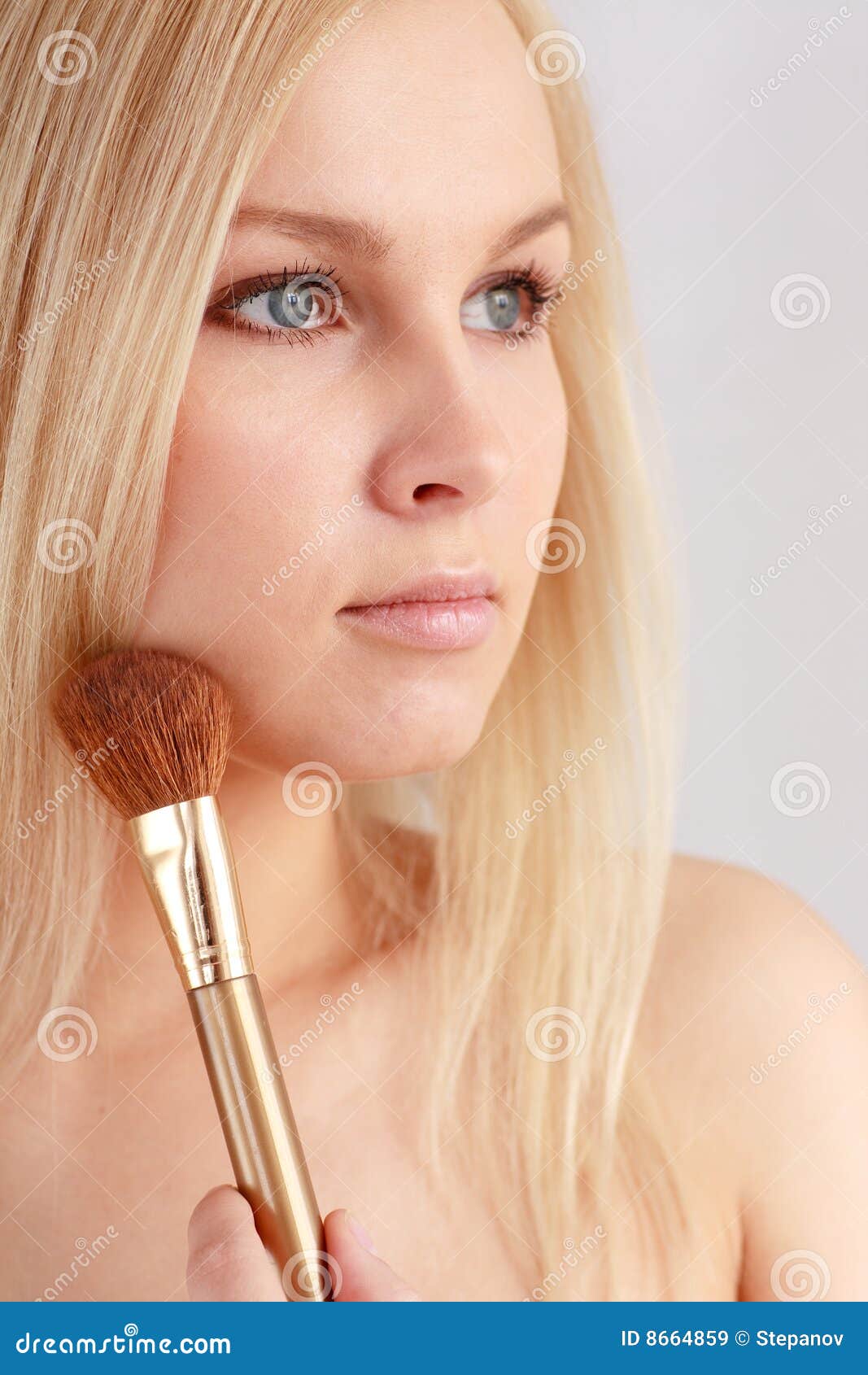 Woman with make up brush stock image. Image of shiny, applying 8664859