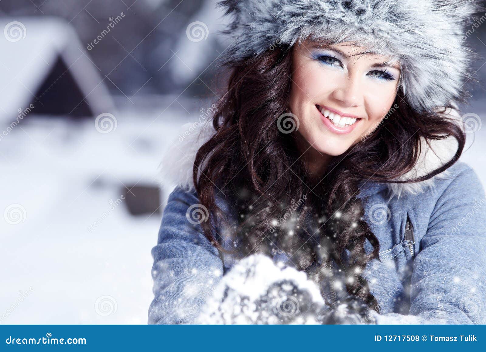 Woman outdoor in winter stock photo. Image of beautiful - 12717508