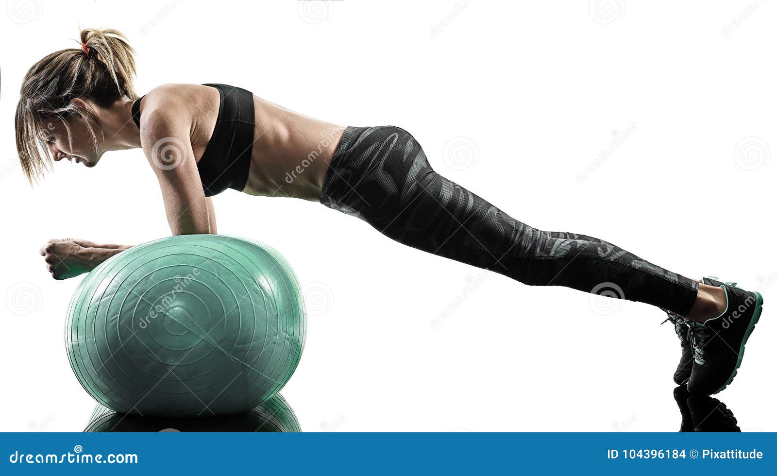 Give Your Workout a Boost With These Medicine Ball Exercises