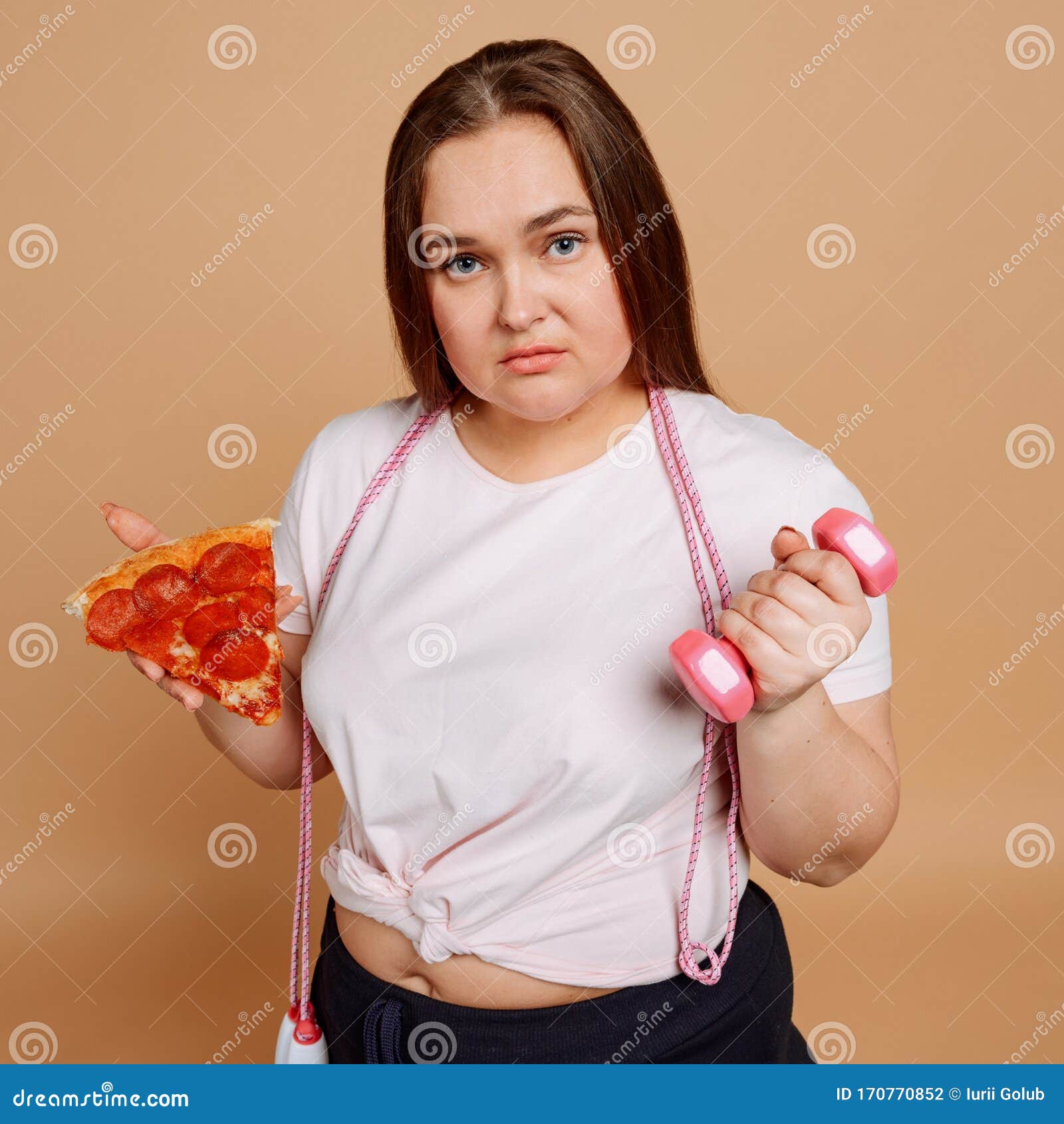 The fit pizza girl