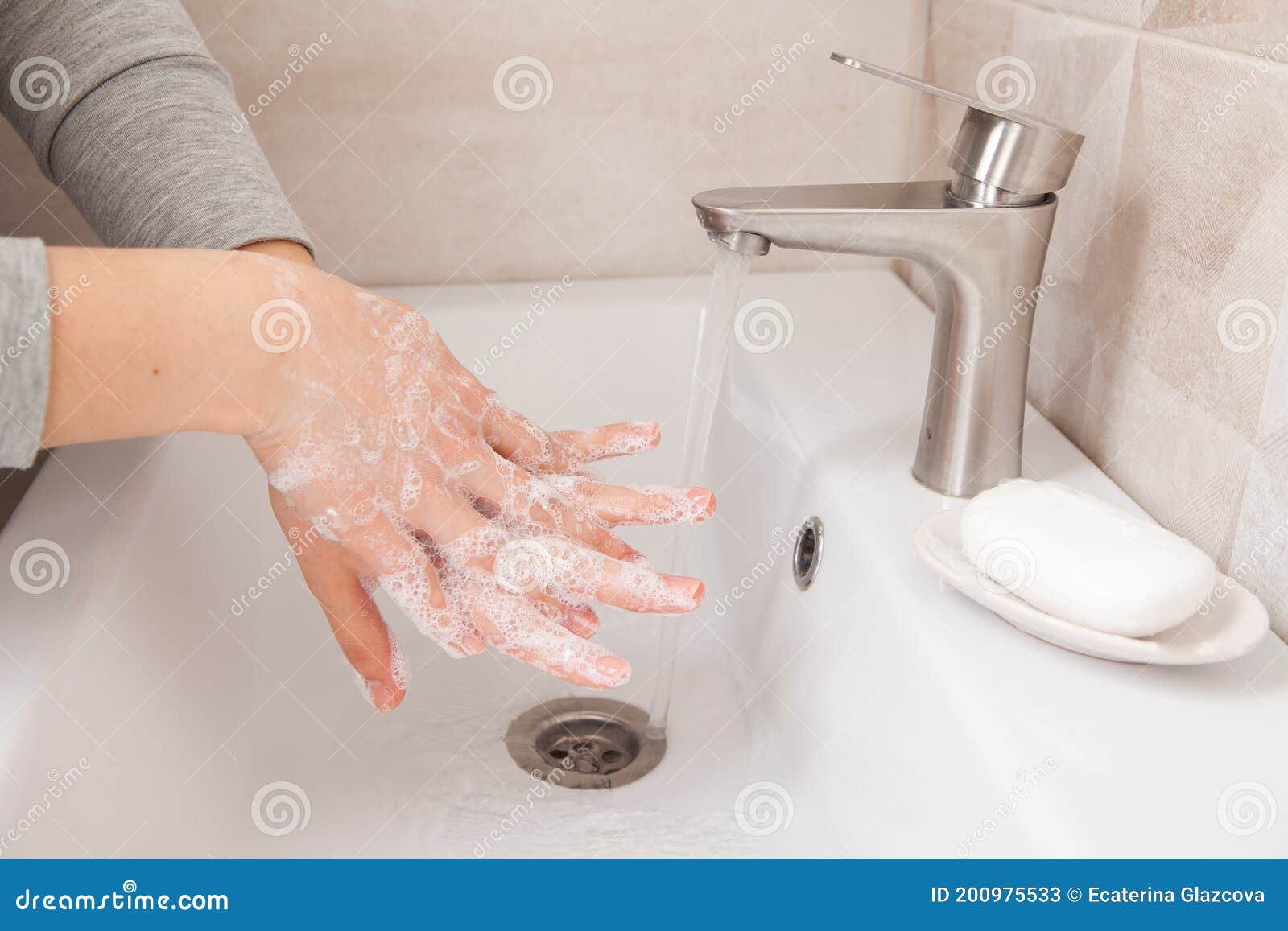 The Woman Properly Washes Her Hands Washing Her Hands Between Her Fingers With A Lot Of Foam