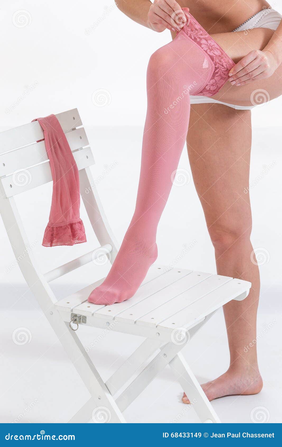 woman-putting-thrombosis-stockings-anti-trombolic-68433149.jpg