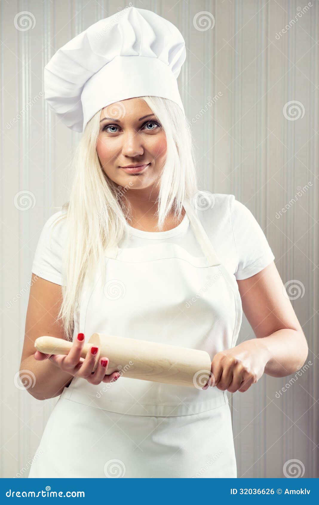 Woman with rolling pin stock photo. Image of cookery - 32036626