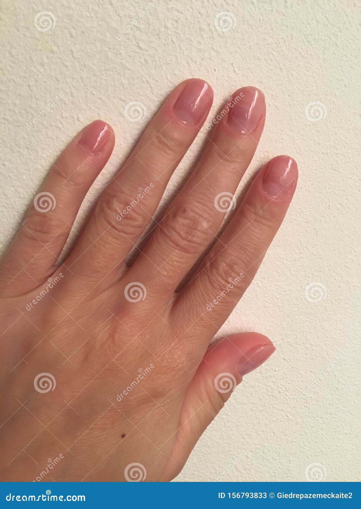 Untreated Nails. Fingers with Manicure without Gel Polish Close Up. Stock  Photo - Image of light, layer: 203039378