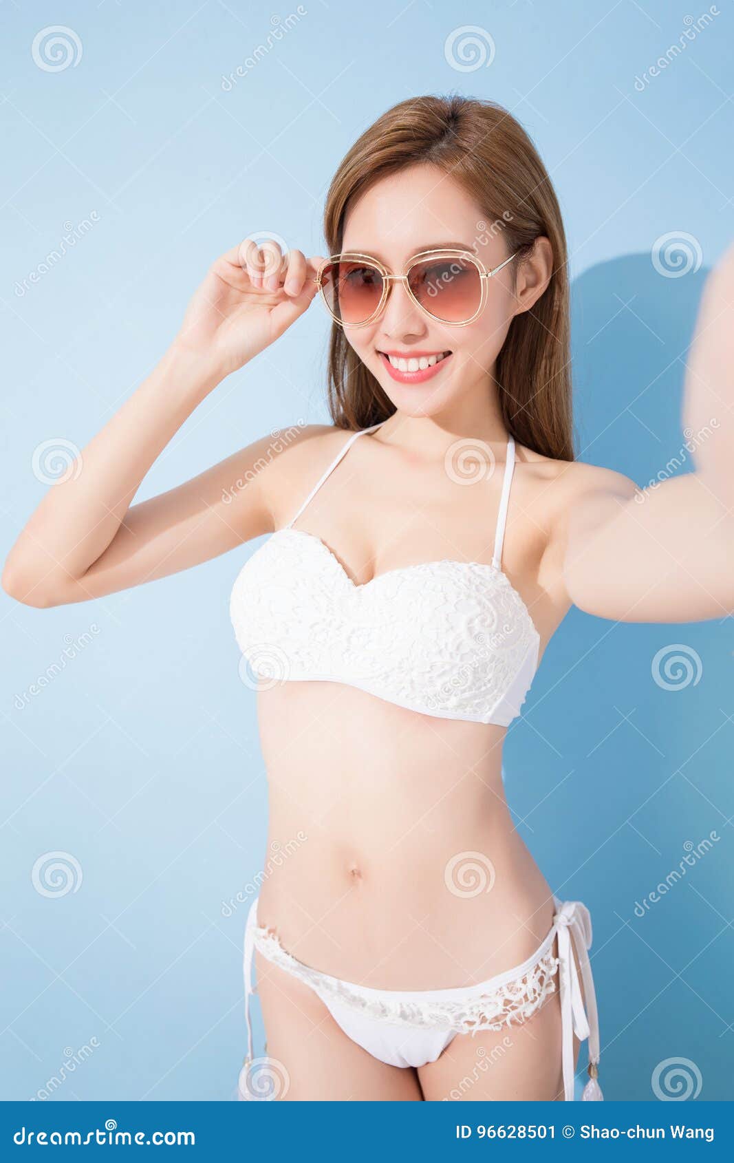 japanese women bikini selfies
