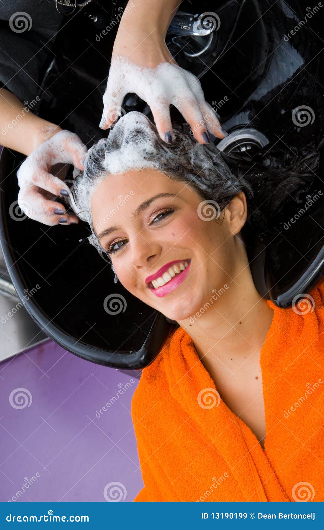 Woman With Shampoo On Her Hair Royalty Free Stock Images 