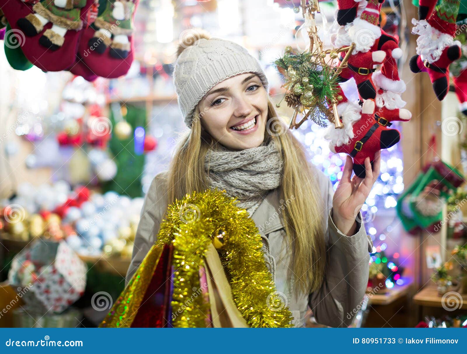 Woman Shopping at Christmas Fair before Xmas in Evening Time Stock ...