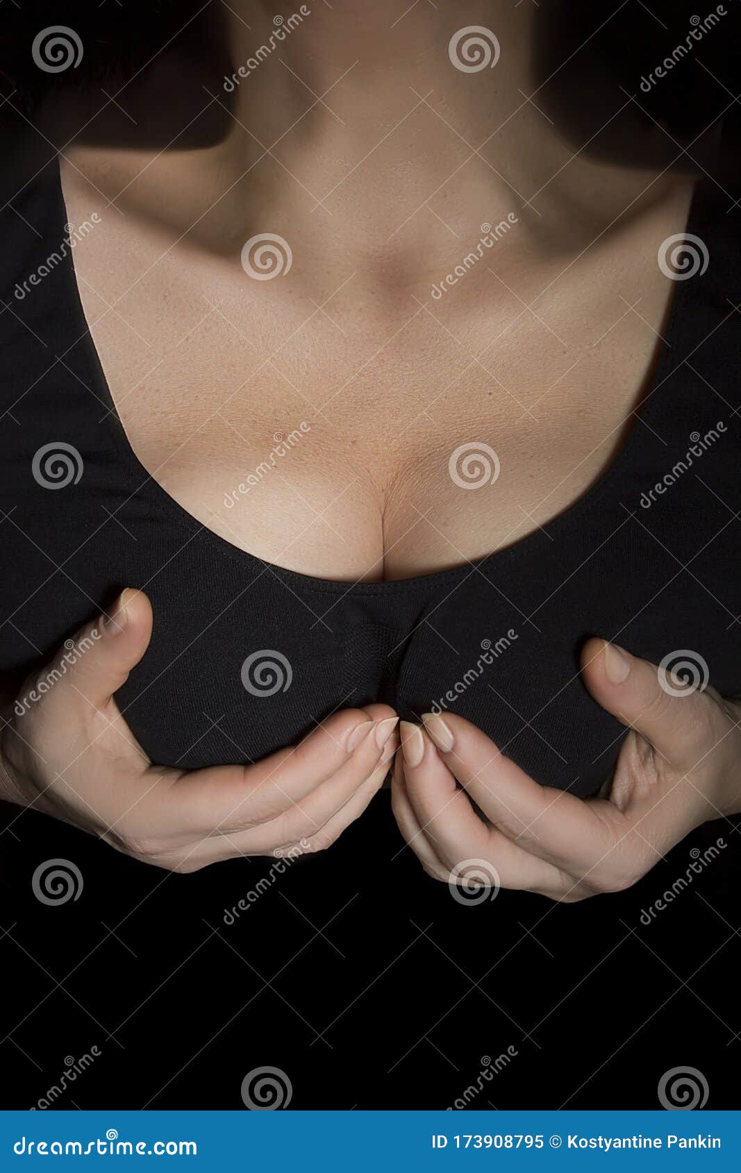 Boobs Thumbs