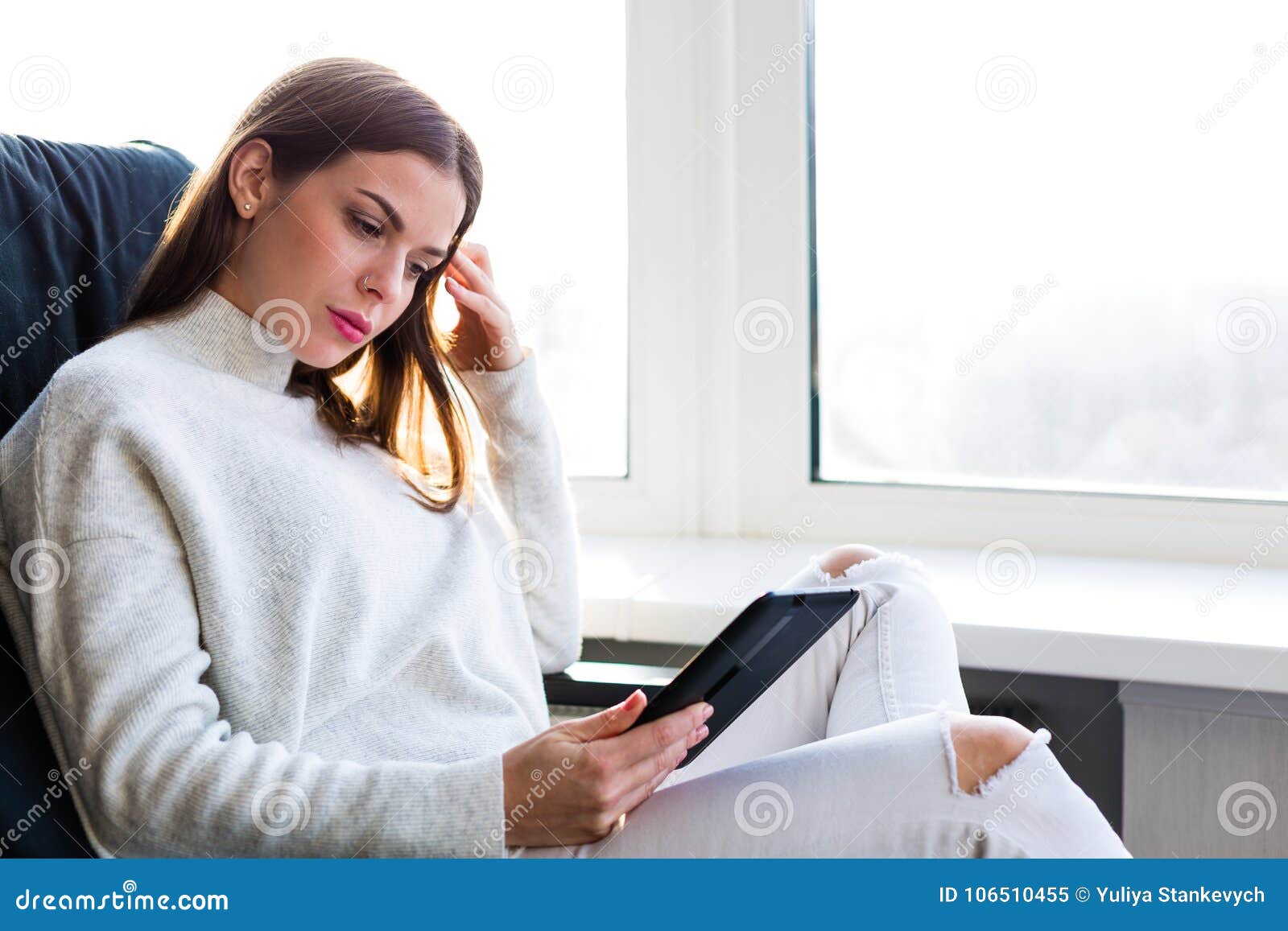 book the woman in the window book the woman in the window