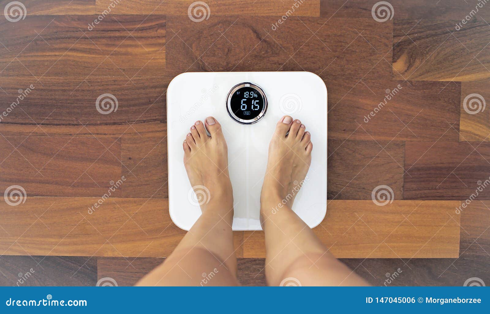 https://thumbs.dreamstime.com/z/woman-standing-digital-scale-body-fat-analyzer-bare-feet-uses-bioelectrical-impedance-bia-to-gauge-amount-147045006.jpg