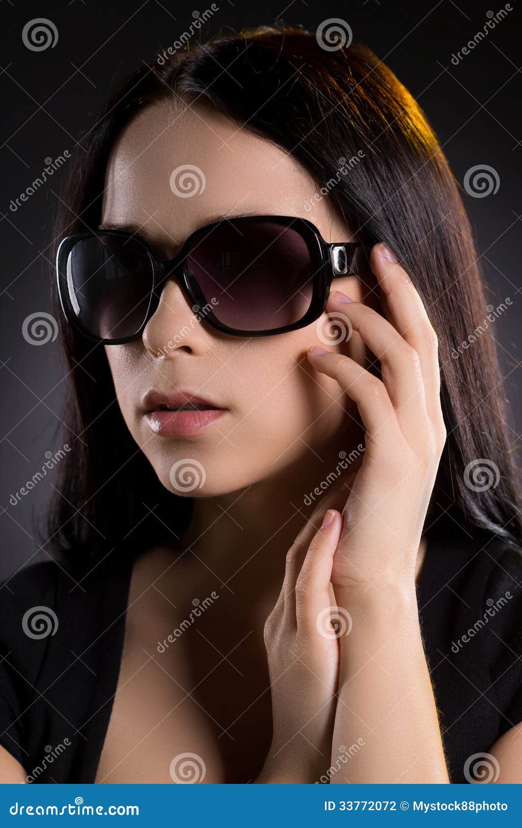 Woman in sunglasses. stock photo. Image of beautiful 33772072