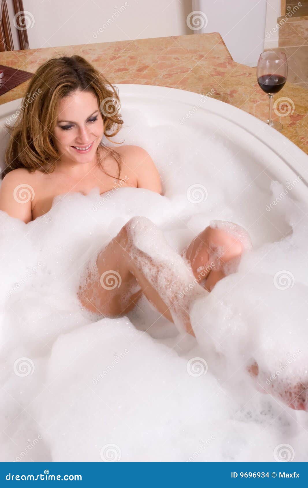 Nude Sexy Women In Bubble Baths 83