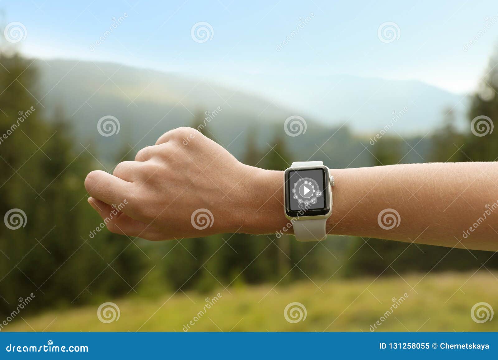 smart watch listen to music