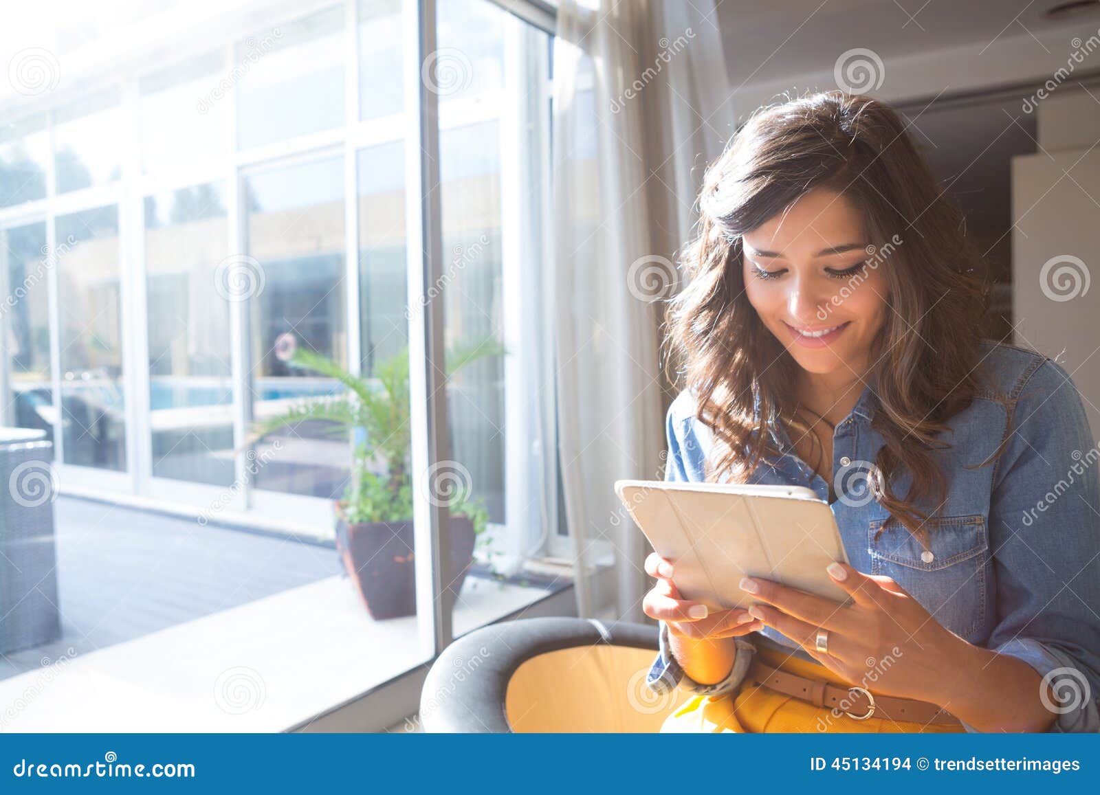 756,700+ Woman Tablet Stock Photos, Pictures & Royalty-Free Images - iStock