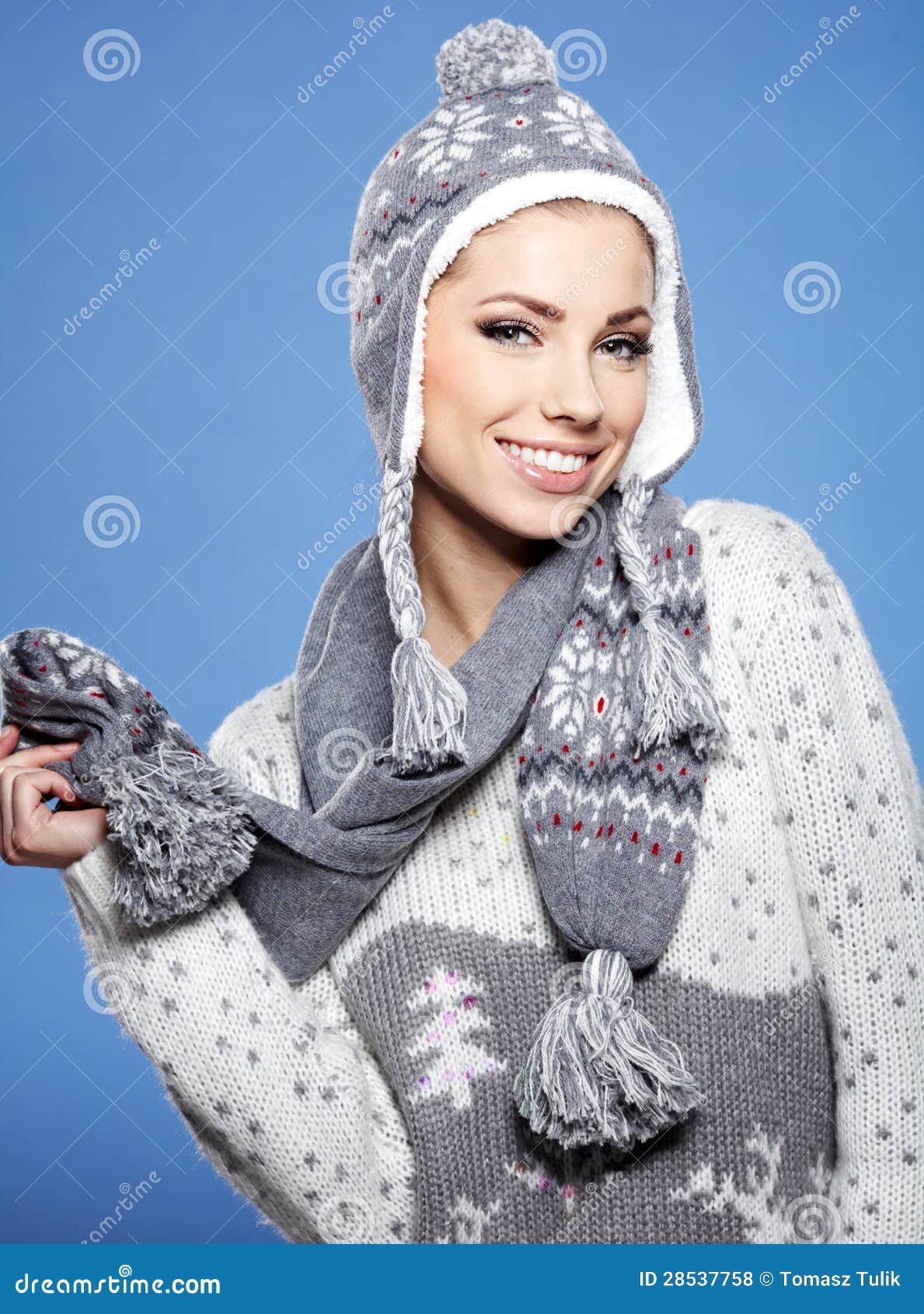 Woman in warm clothing stock photo. Image of fashion 28537758