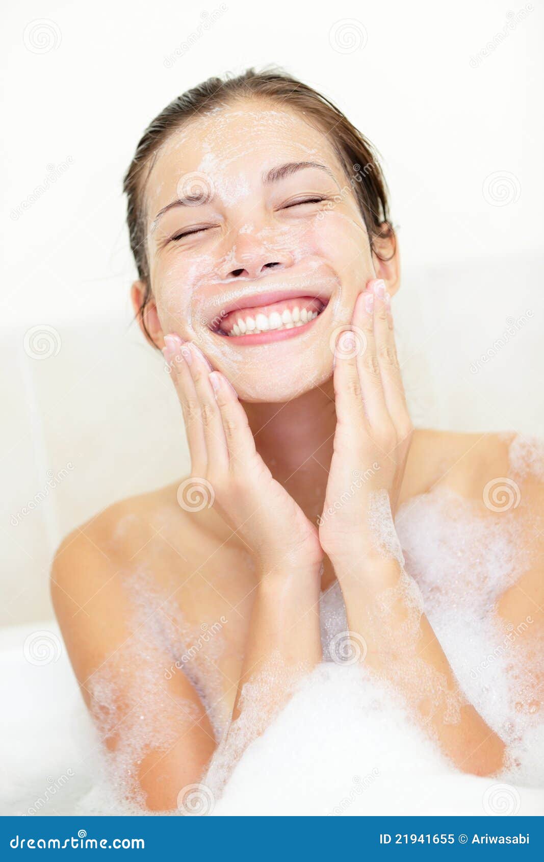 Asian Woman Washing Bathtub 79