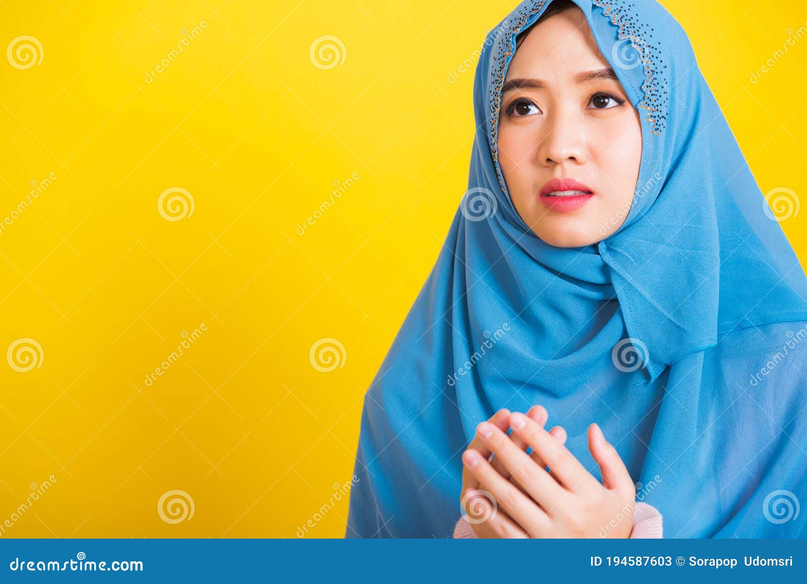 Woman Wearing Hijab she Henna Decorated Hands Praying To ...