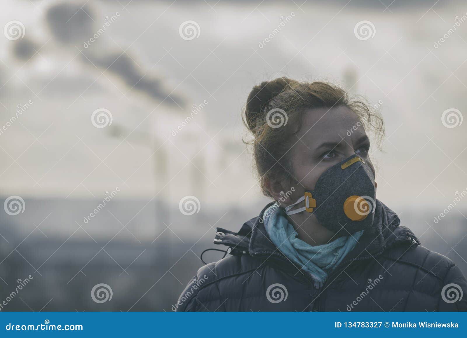 426 Masque Anti Pollution Stock Photos, High-Res Pictures, and Images -  Getty Images