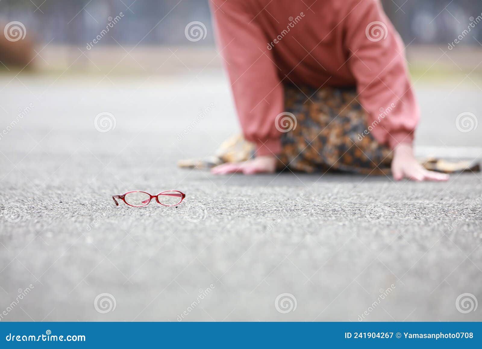 Woman Who Dropped Her Glasses Stock Image Image of bright, japan